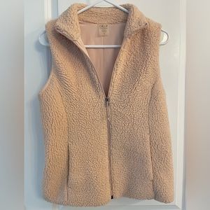 Light pink Sherpa vest. Women’s size small